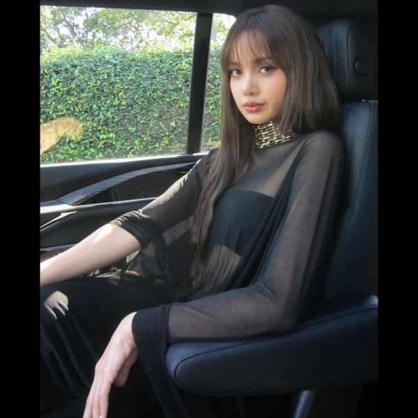 리사 (BLACKPINK) 팬심 가득한 인기 사진