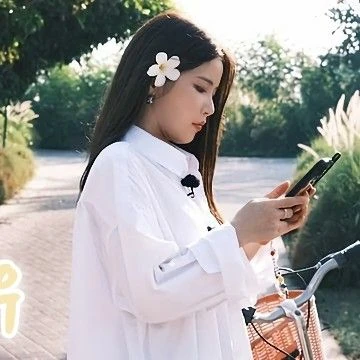 Today's Most Loved Solar (MAMAMOO)