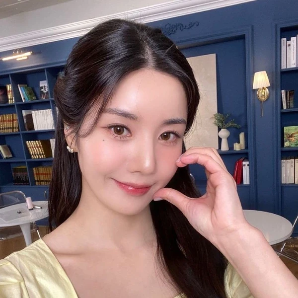 Top Photo Full of Kwon Eunbi Love