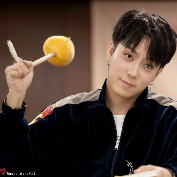 Fans' Pick: Best Moment of Eun Jiwon (SECHSKIES)