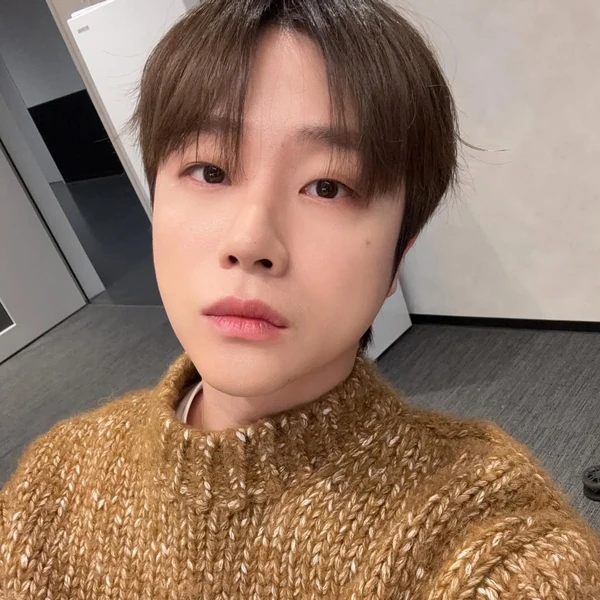 Today's Most Loved JAY (iKON)