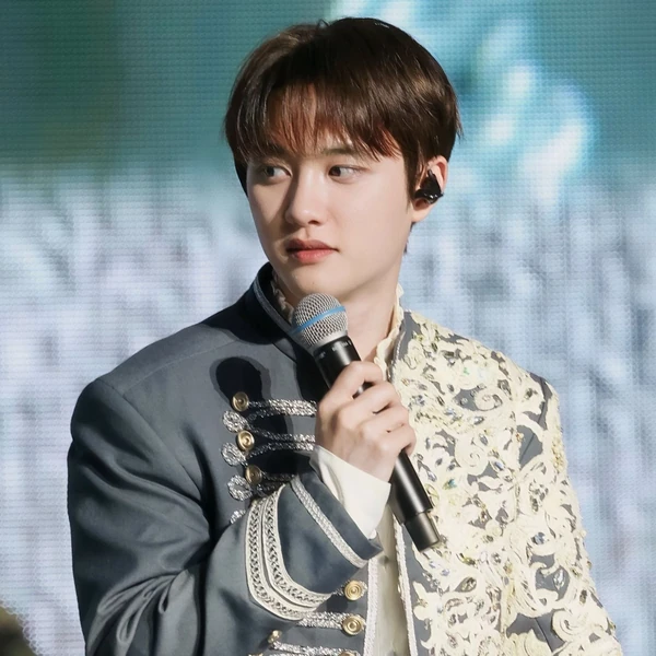 Top Photo Full of D.O. (EXO) Love