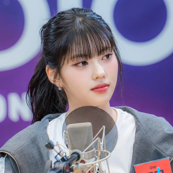 Popular profile picture of 코코 (izna) loved by fans