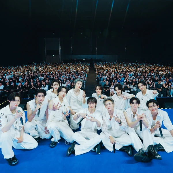 Signature photo of BUS capturing their charm