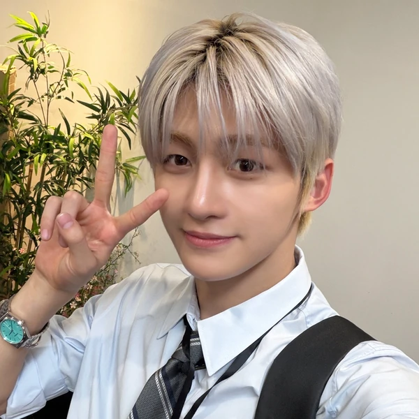 Shining profile picture of TWS on today's Choeaedol