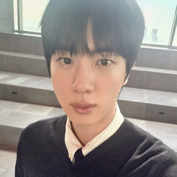 Momen Terbaik Jin (BTS) Pilihan Penggemar