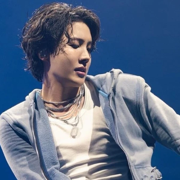 제이홉 (방탄소년단) 팬심 가득한 인기 사진