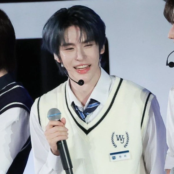 Today's Most Loved Hanbi (SMTR25)