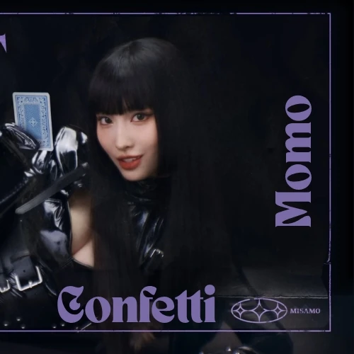 Foto Populer Penuh Cinta untuk Momo (TWICE)