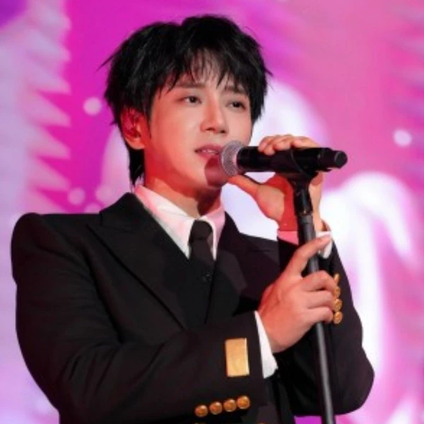 Today's Most Loved Hwang Chiyeol