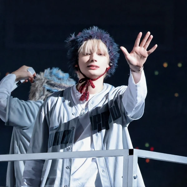 Top Photo Full of HueningKai (TOMORROW X TOGETHER) Love