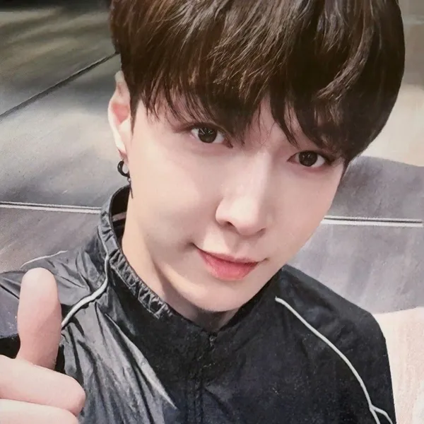 Fans' Pick: Best Moment of Lay (EXO)