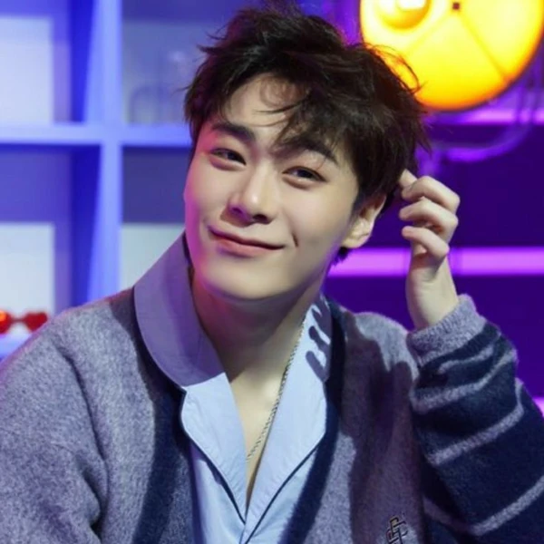 Today's Most Loved Moonbin (ASTRO)