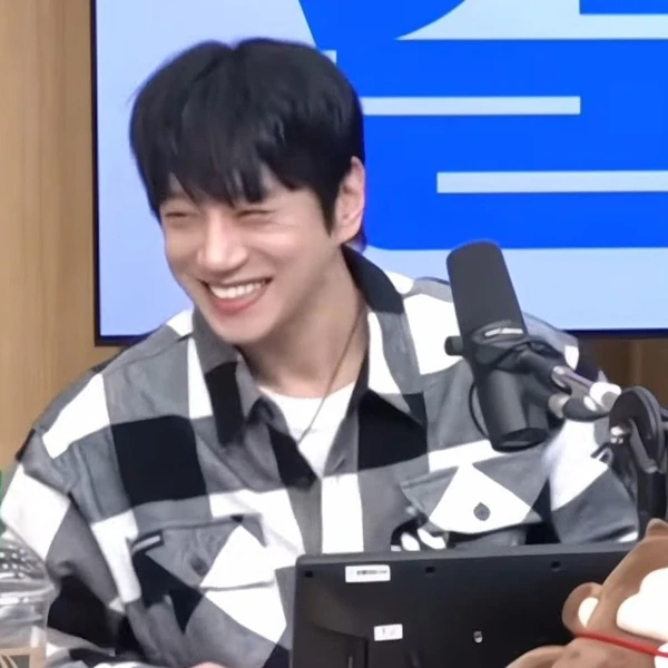 Today's Most Loved Hwang Chiyeol