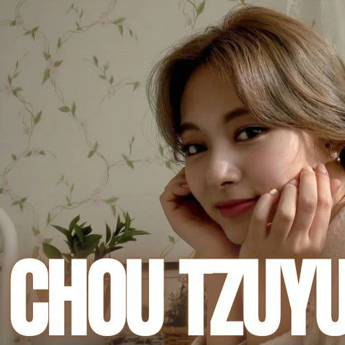 Foto Populer Penuh Cinta untuk Tzuyu (TWICE)
