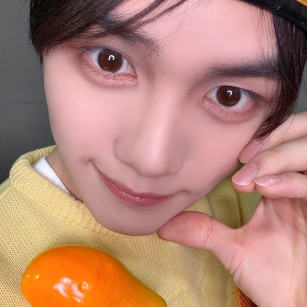 Top Photo Full of Kim Gyuvin (ZEROBASEONE) Love