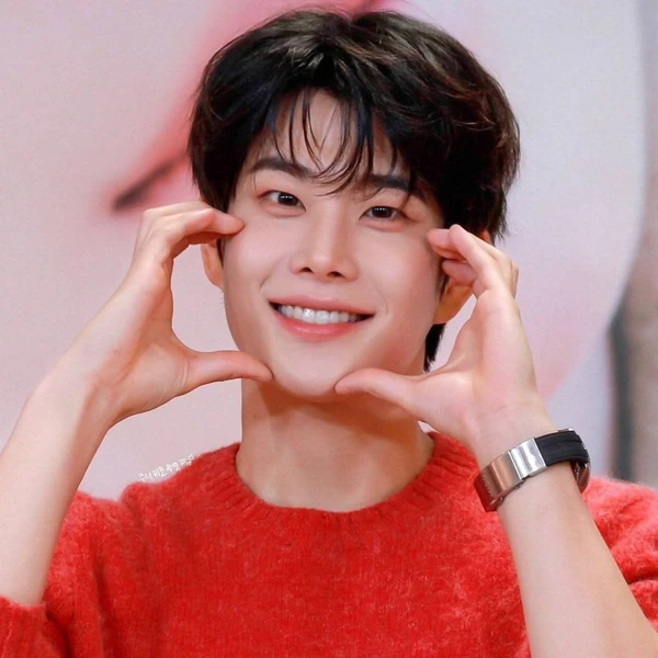 Top Photo Full of MJ (ASTRO) Love