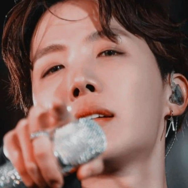 Momen terbaik pilihan fandom j-hope (BTS)