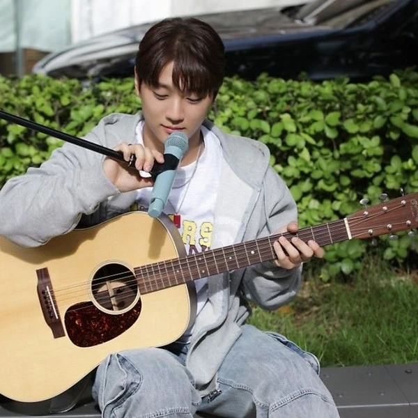 Popular profile image of Hong Joochan (GoldenChild) selected by votes