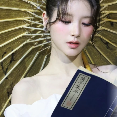 Today's Most Loved HeeJin (ARTMS)