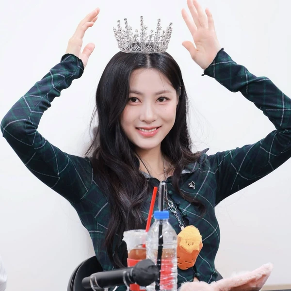 今天最受喜爱的吴夏荣 (Apink)