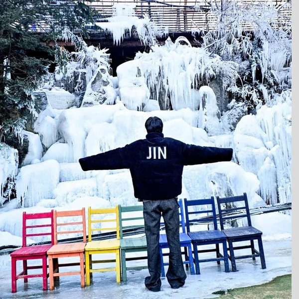 今日最も愛されたジン (BTS)の姿