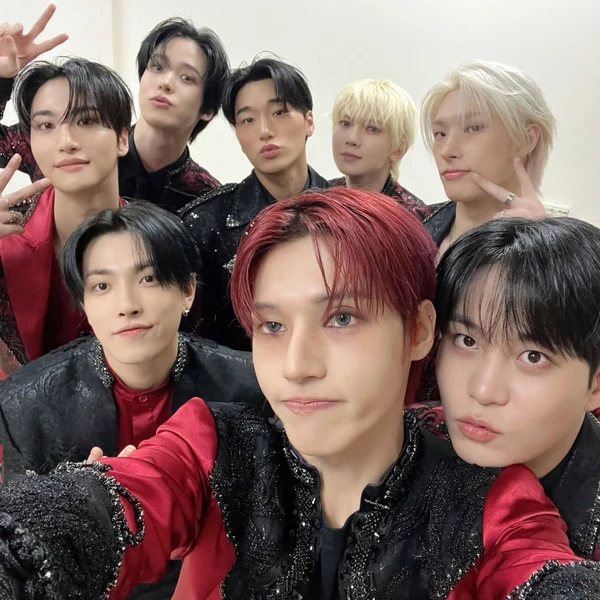Foto Populer Penuh Cinta untuk ATEEZ