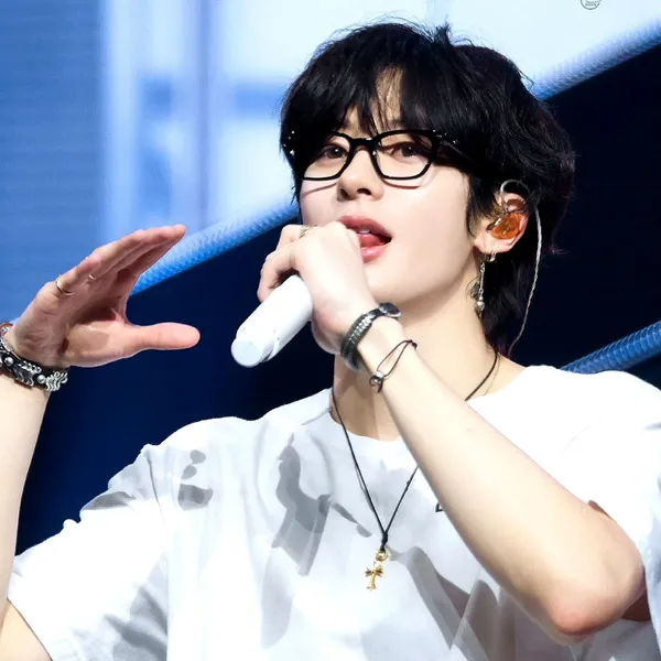 Today's Most Loved Anton (RIIZE)