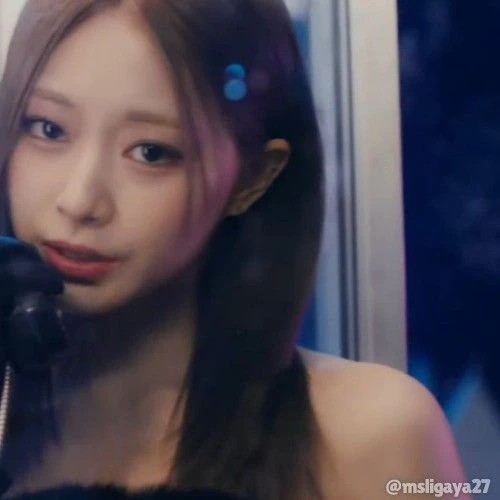 今日最受喜愛的子瑜 (TWICE)