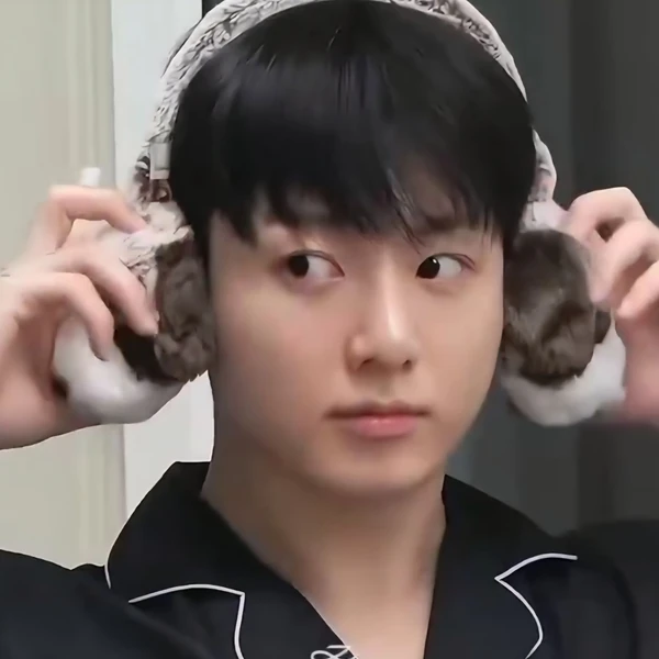 Foto Populer Penuh Cinta untuk Jungkook (BTS)