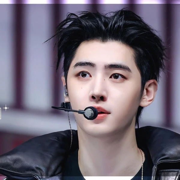 今日最も愛されたソンフン (ENHYPEN)の姿