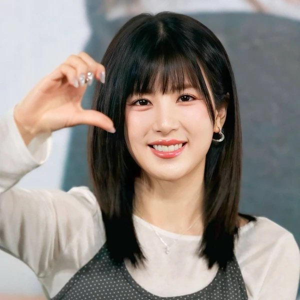 Shining profile picture of パク・チョロン (Apink) on today's Choeaedol