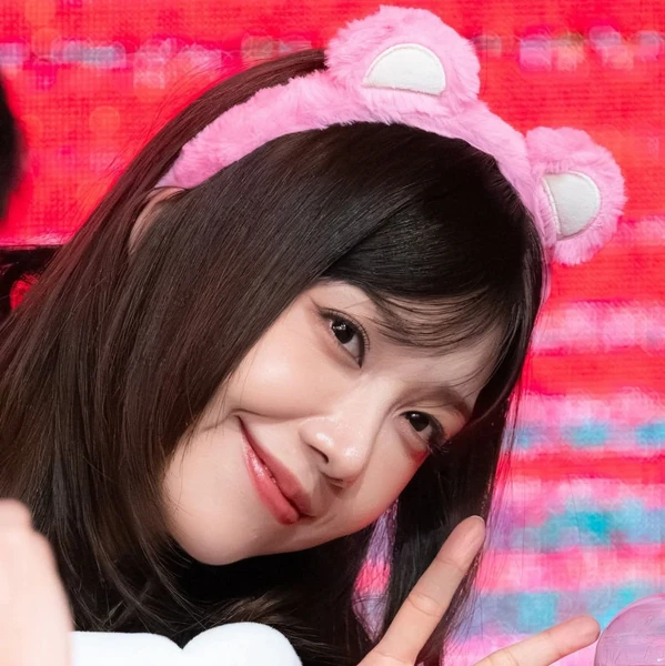 Today's Most Loved Jeong Eunji (Apink)