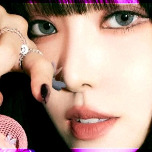 Top Photo Full of Yuju (GFRIEND) Love