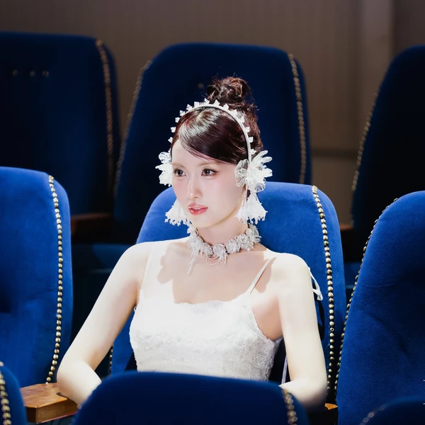 오늘 가장 사랑받은 모모 (TWICE)의 모습