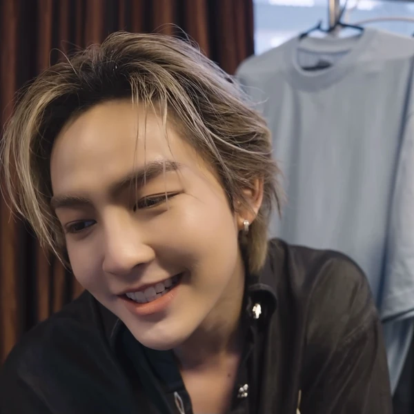 Top Photo Full of Heart (BUS) Love