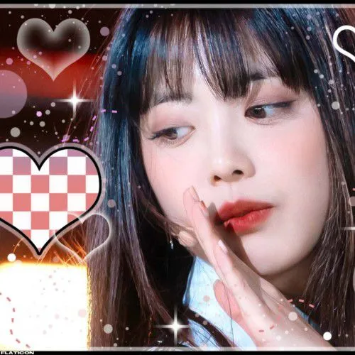 Foto Populer Penuh Cinta untuk Ji Suyeon