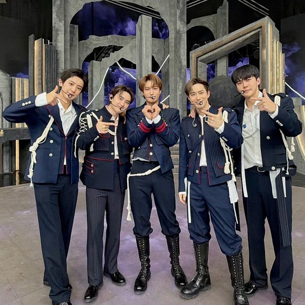 Fans' Pick: Best Moment of EXO