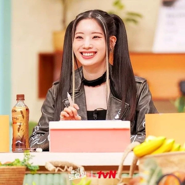 오늘 가장 사랑받은 다현 (TWICE)의 모습