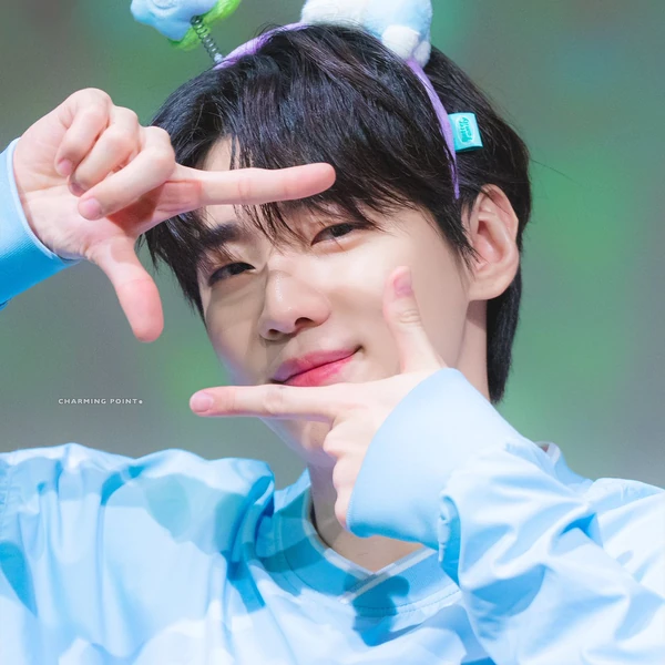 재찬 (DKZ) 팬심 가득한 인기 사진