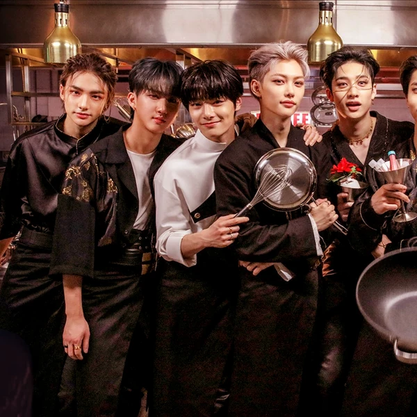 오늘 가장 사랑받은 방찬 (Stray Kids)의 모습