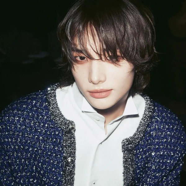 오늘 가장 사랑받은 현진 (Stray Kids)의 모습