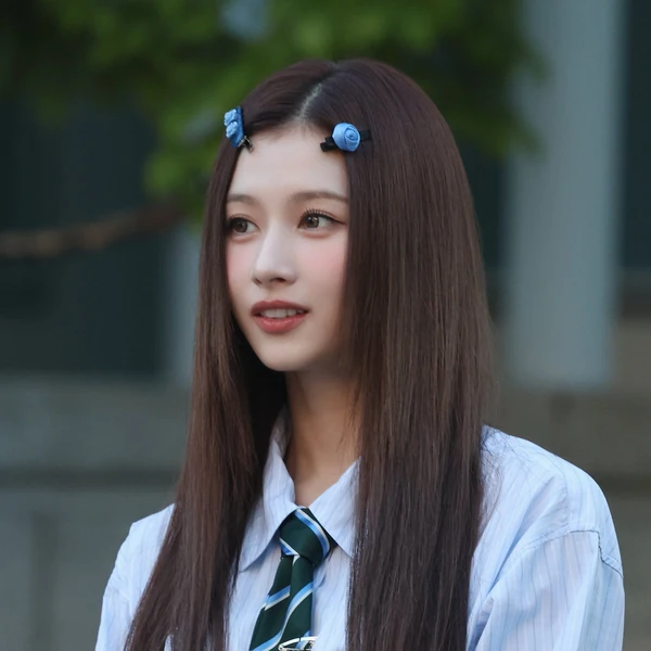 사나 (TWICE) 팬심 가득한 인기 사진