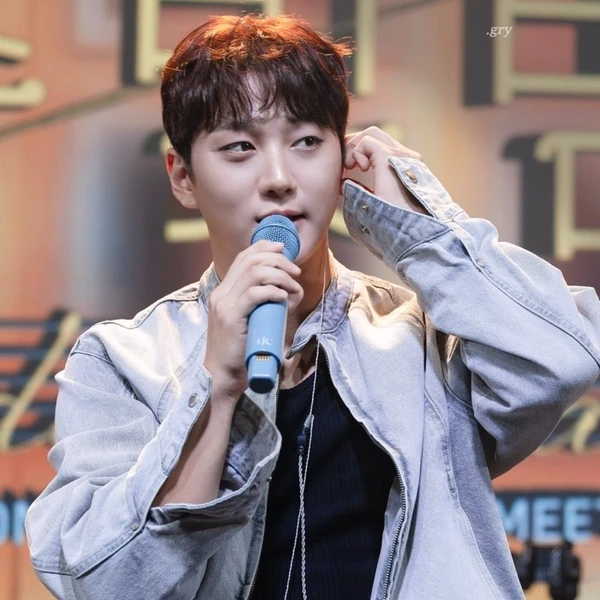 Shining profile picture of ジュチャン (Golden Child) on today's Choeaedol