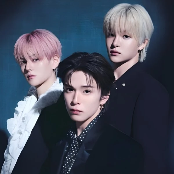 Foto Populer Penuh Cinta untuk TREASURE