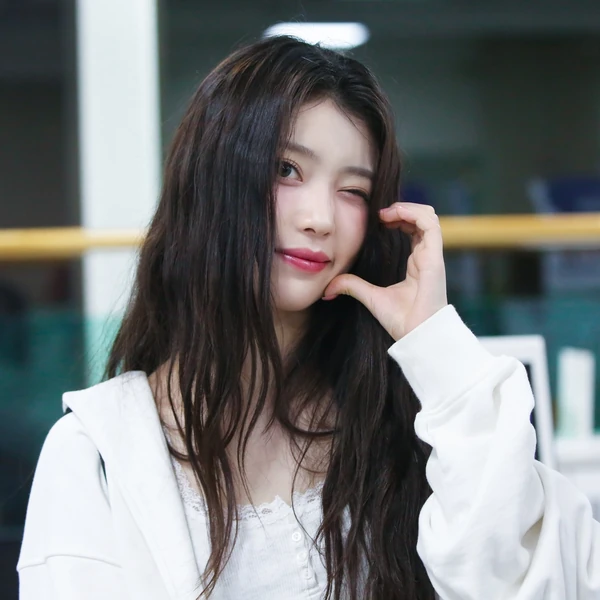 Today's Most Loved Xiao Ting (Kep1er)