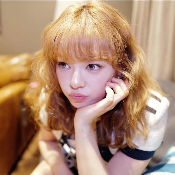 오늘 가장 사랑받은 정연 (TWICE)의 모습