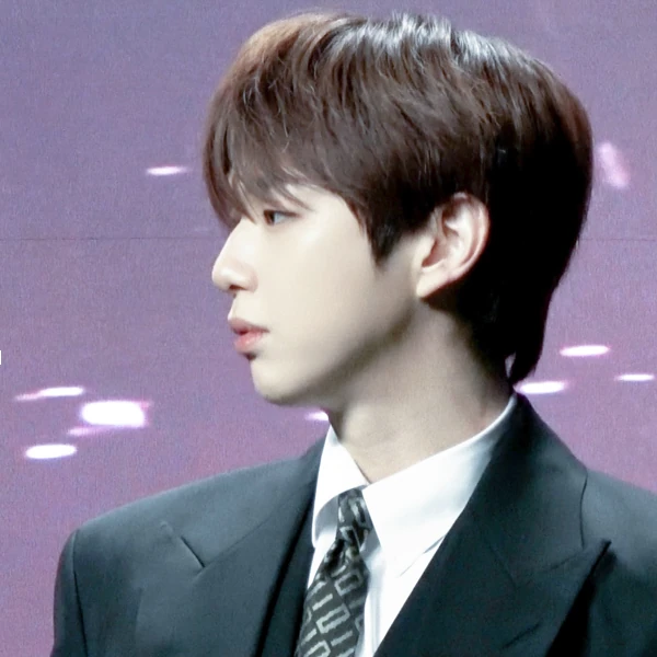 강다니엘 팬심 가득한 인기 사진