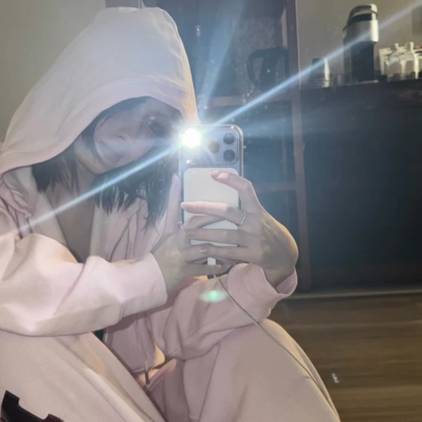 오늘 가장 사랑받은 모모 (TWICE)의 모습