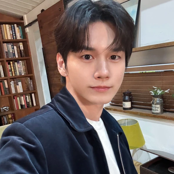 옹성우 팬심 가득한 인기 사진